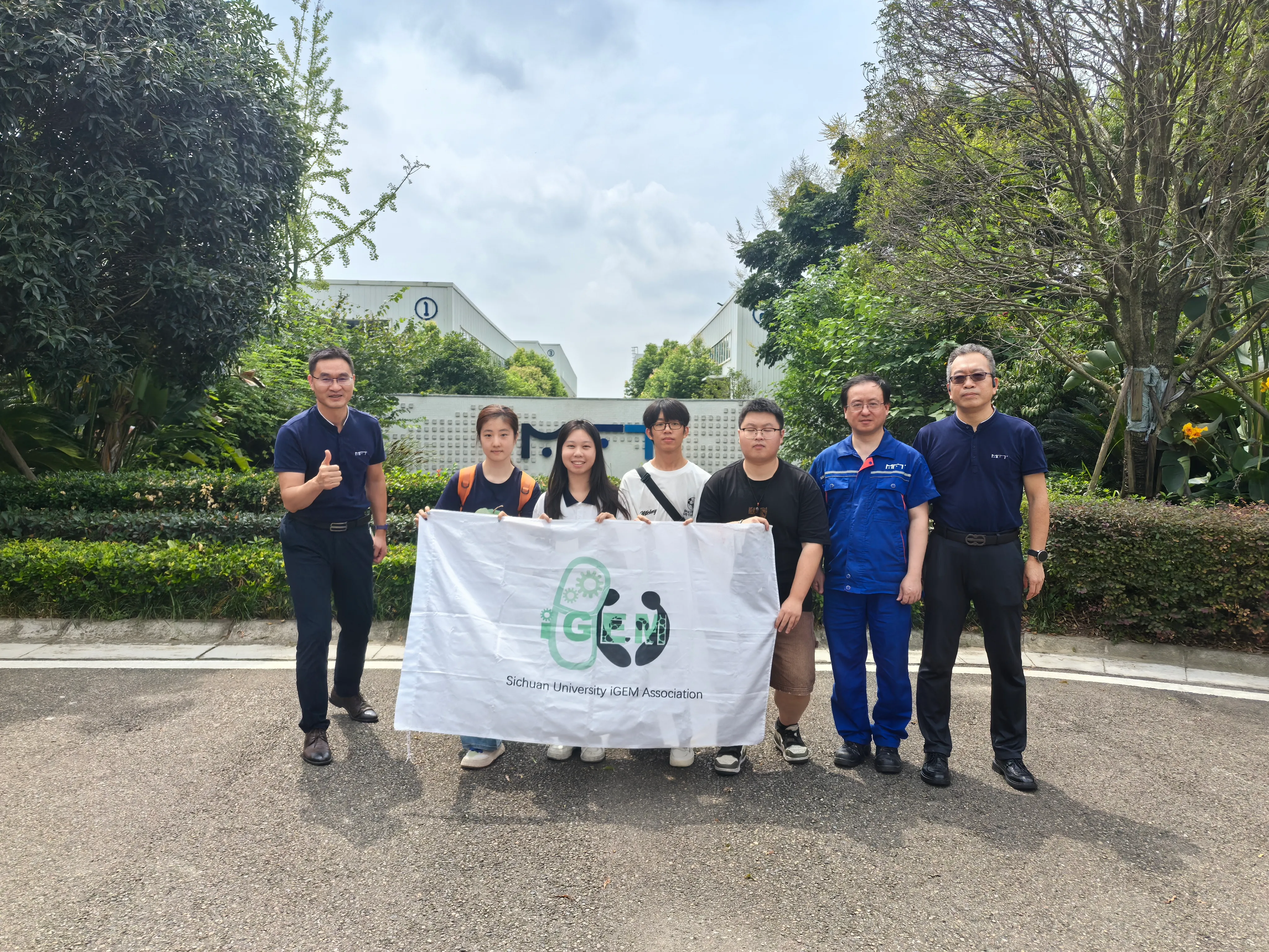 Figure 14: A group photo with experts from MFT experts