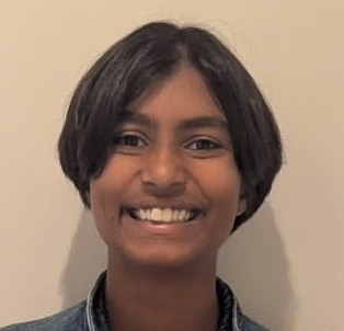 Headshot of Zoya Khare.