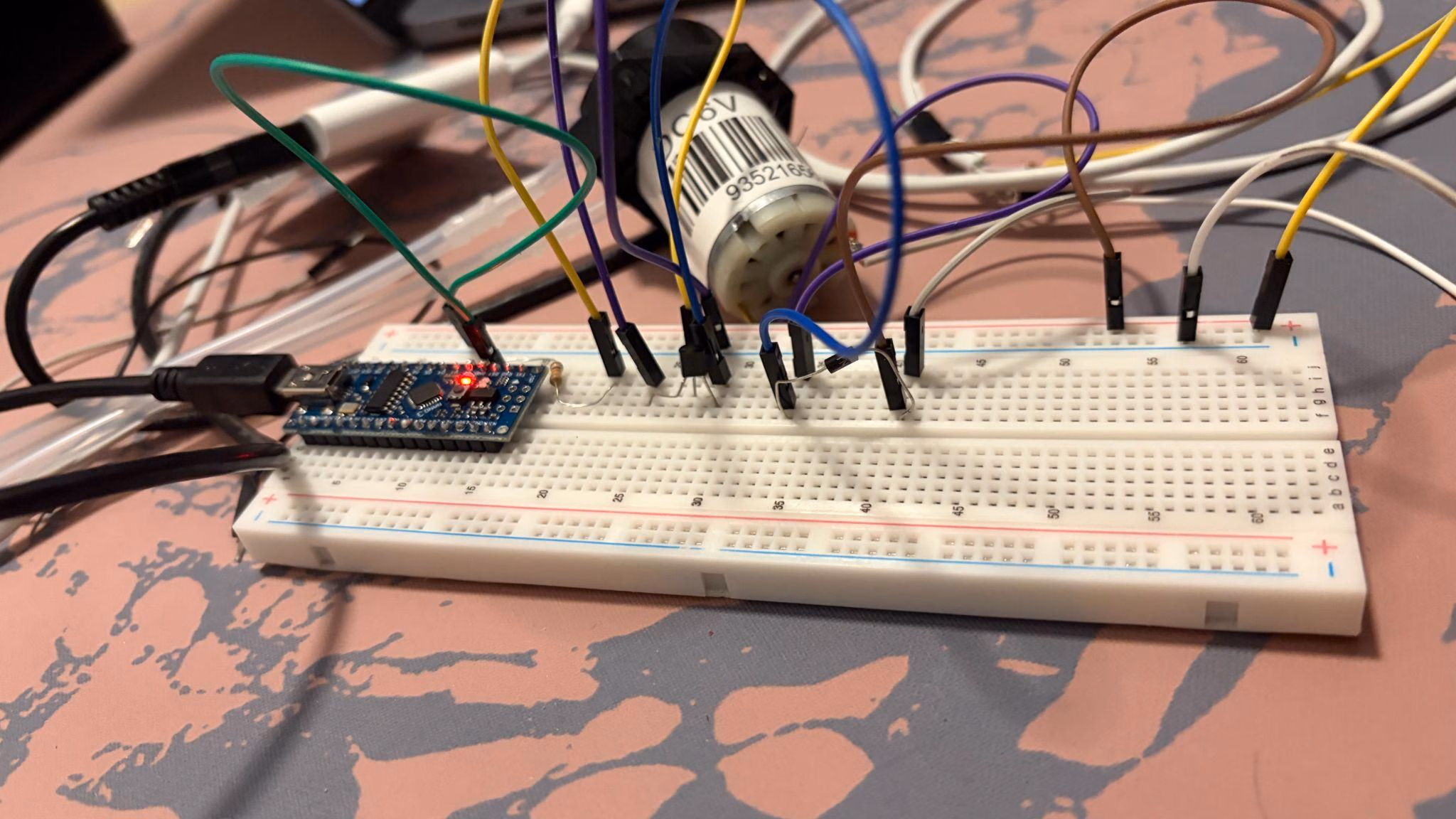 Pump transistor bench photo A