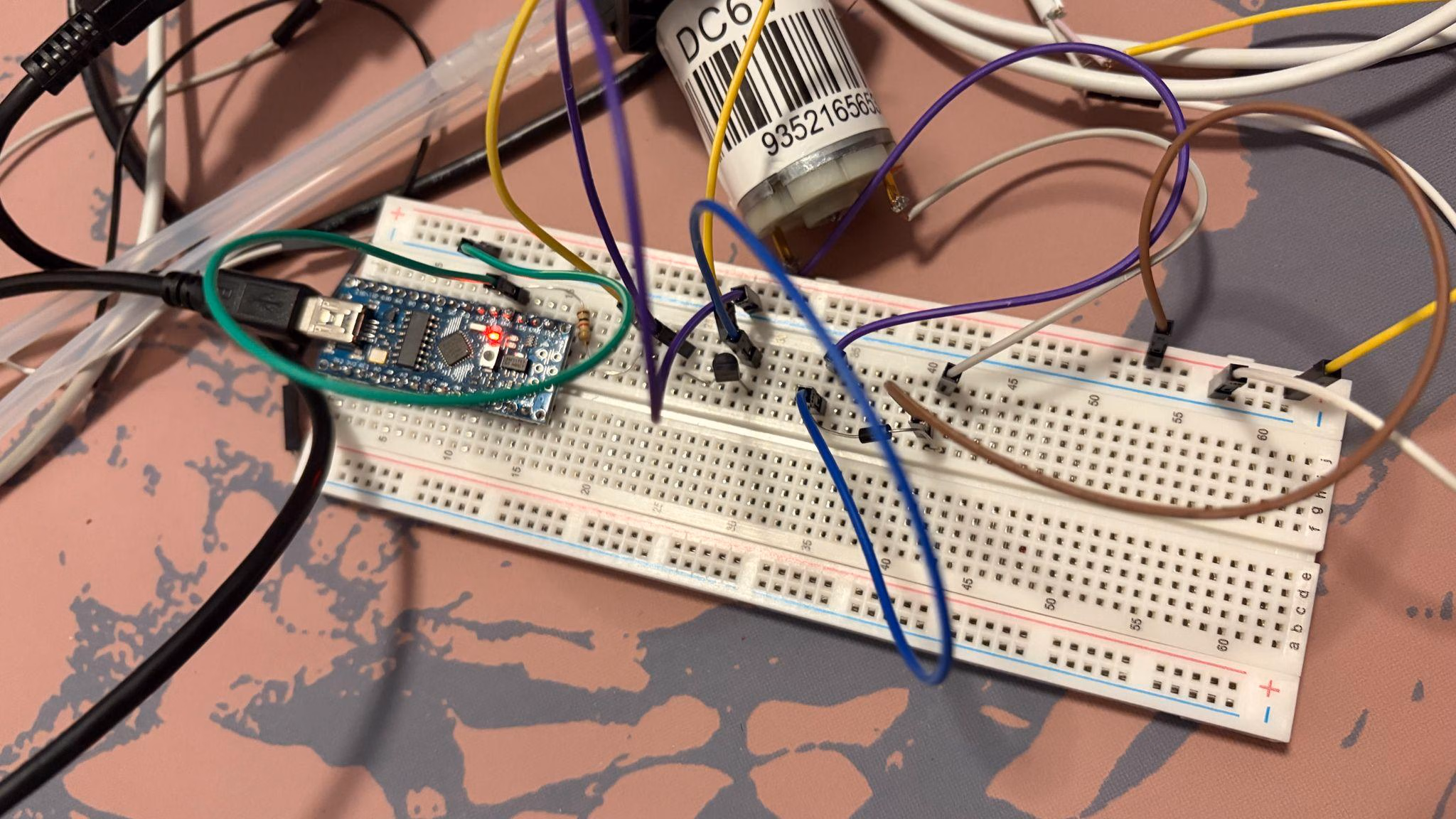 Pump transistor bench photo B