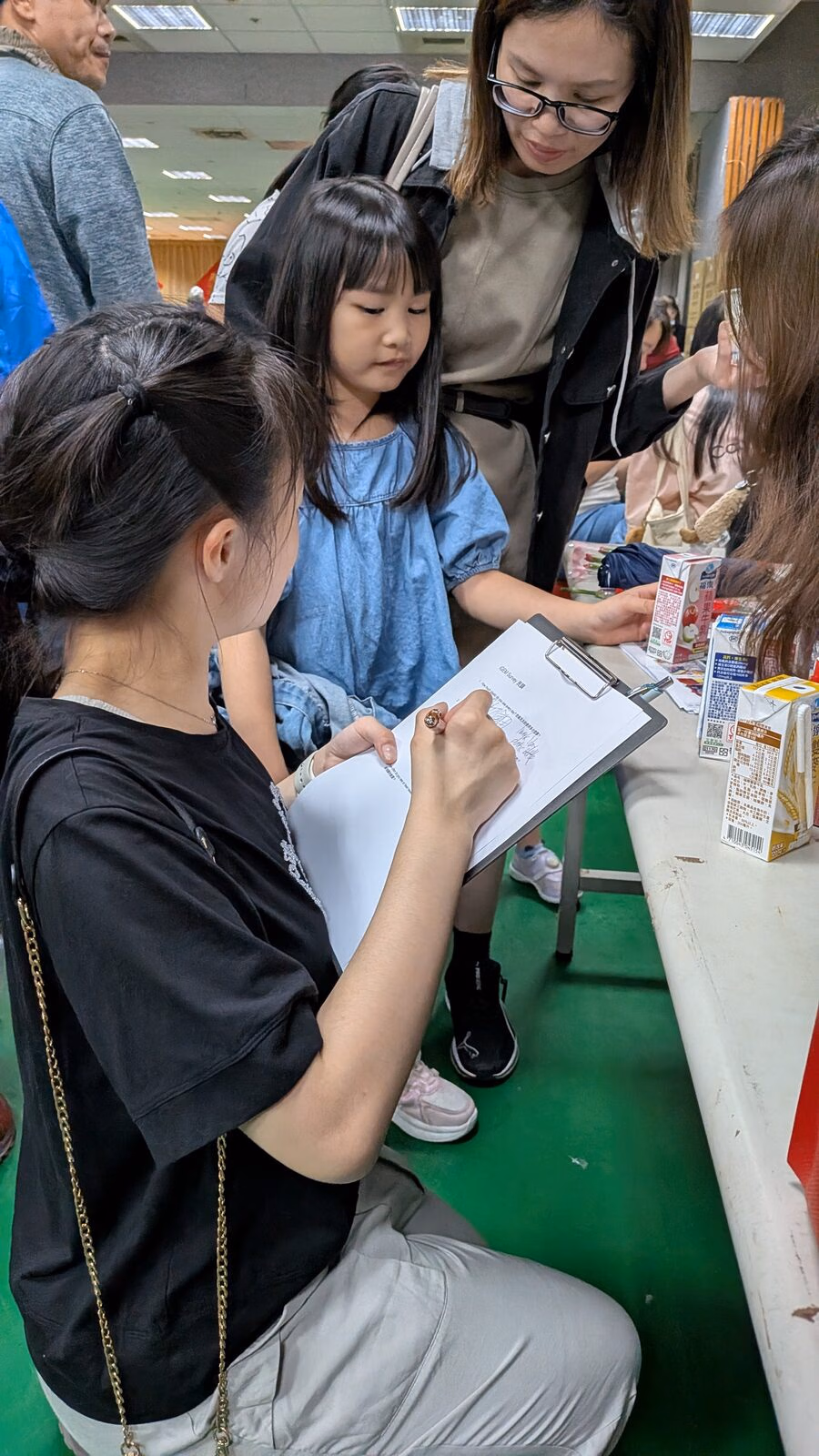 Mother's Day Outreach event photo 20